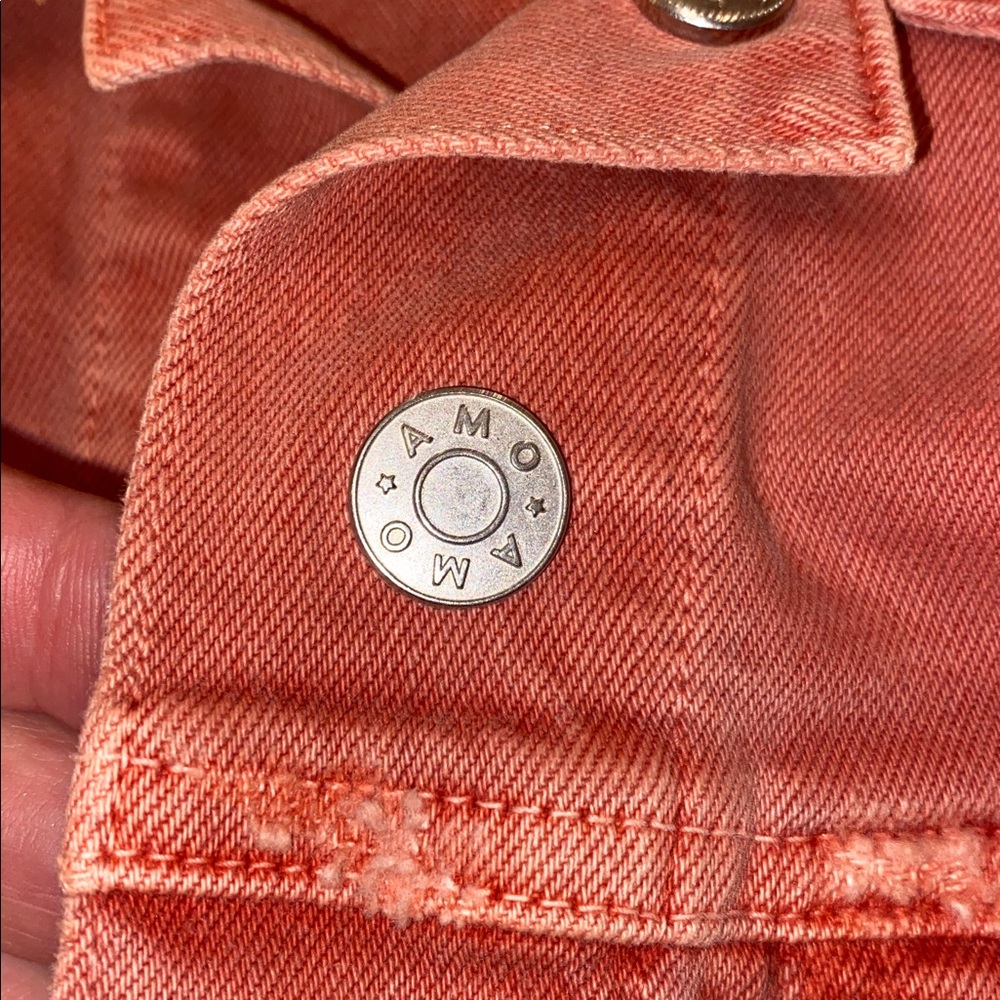 NWOT Womens Amo Pop Canyon Rose Snap Button Distressed Denim Jacket size L - Picture 16 of 16